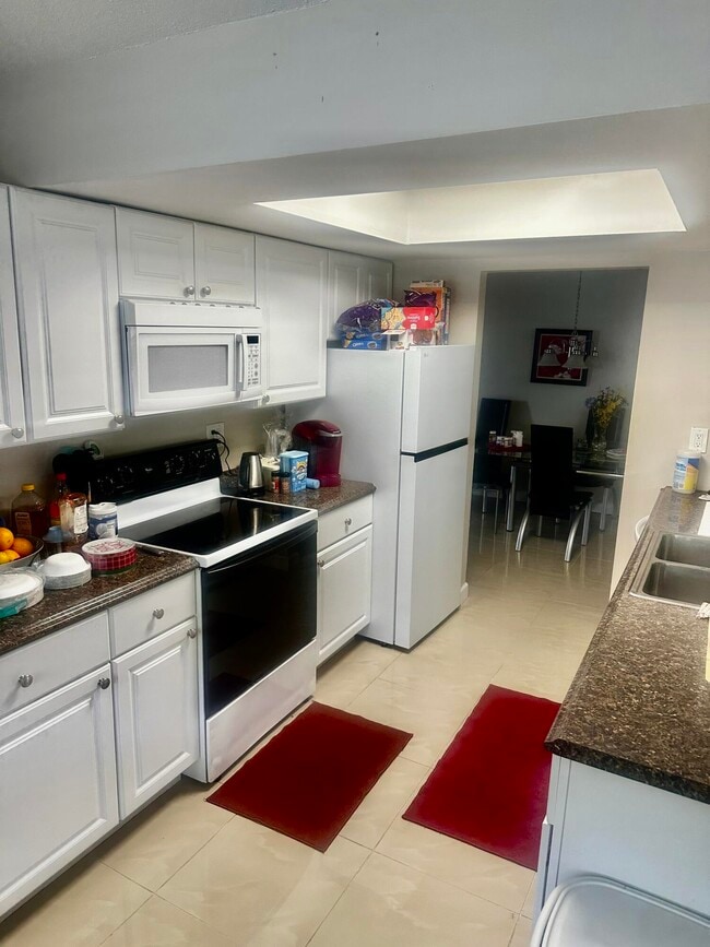 Building Photo - 4804 NW 49th Ct