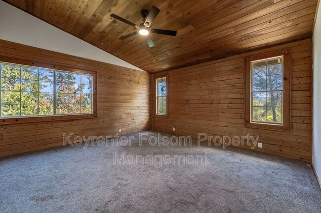 Building Photo - 5800 McKinley Dr