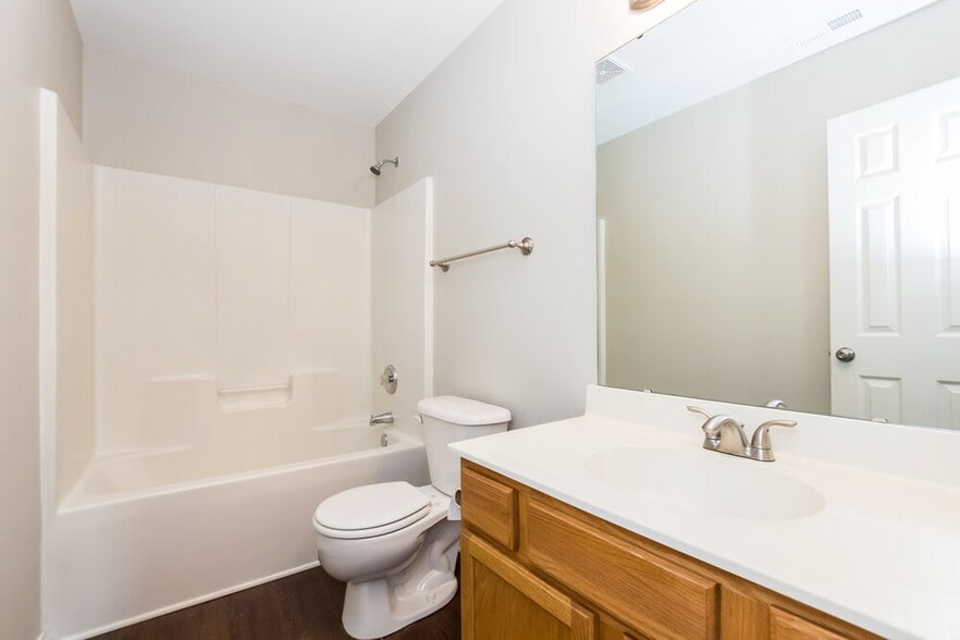 Building Photo - 8118 Rosberg Ln