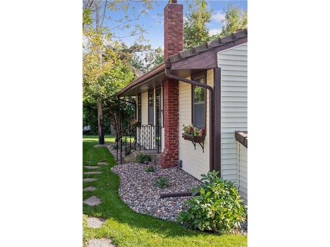 Building Photo - 5669 Hugo Rd