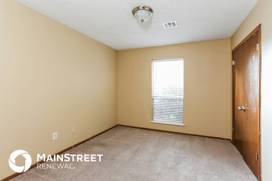 Building Photo - 8817 NW 82nd St