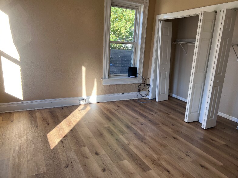 Building Photo - 1419 Penn St