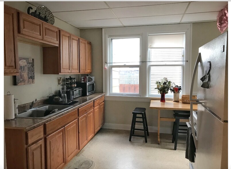 Building Photo - 2956 N Prospect Ave