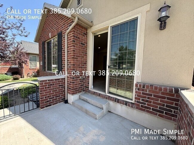 Building Photo - 126 W 3430