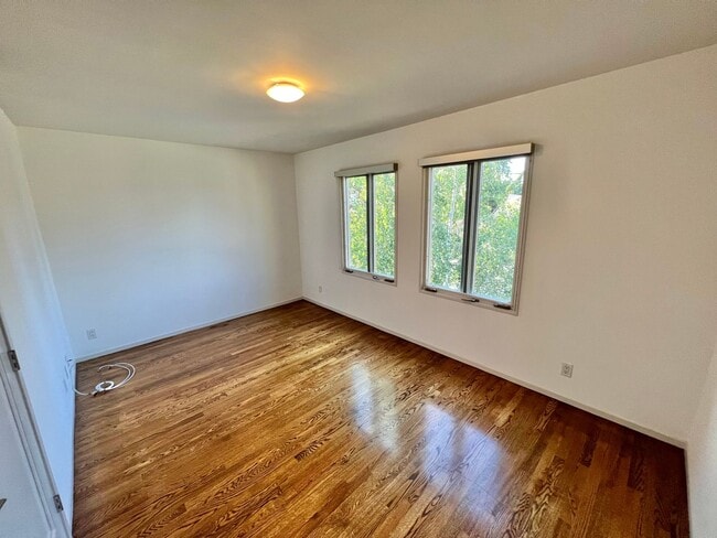 Building Photo - Spacious 3BR Bluff Heights Home | Gated Yard, Garage & Modern Upgrades