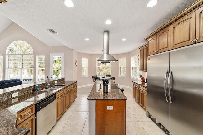 Building Photo - 1706 SW 27th St