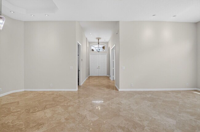 Building Photo - 7032 Vivaldi Ln