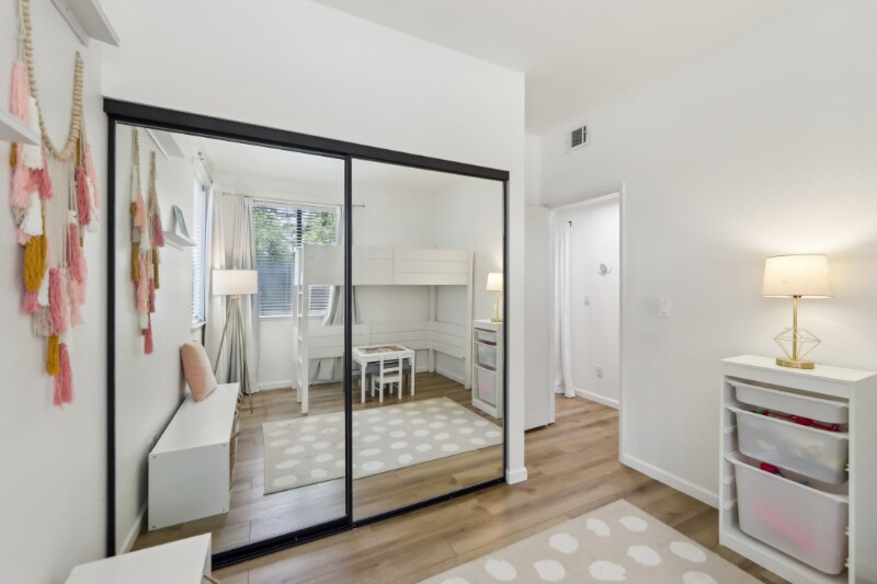 Building Photo - 7104 Cross Creek Cir