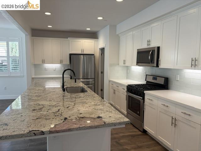 Building Photo - 9588 Pescadero Cir