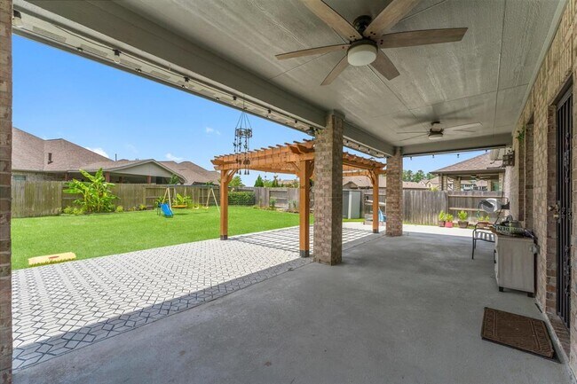 Building Photo - 3850 Chapman Bluff Dr