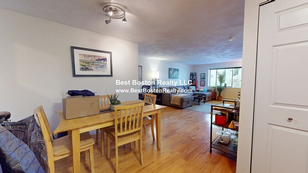 Building Photo - 84 Grant St