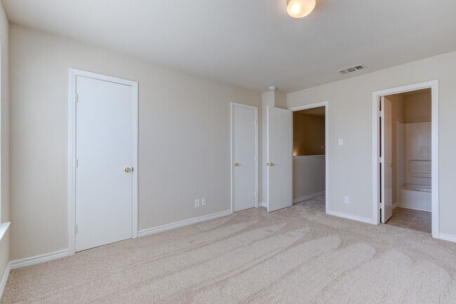 Building Photo - ***APPLICATION CURRENTLY UNDER REVIEW***Tw...