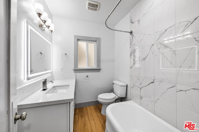 Building Photo - 1050 S Hayworth Ave