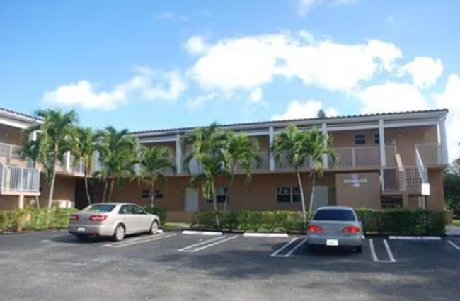 Building Photo - 3556 NW 114th Terrace