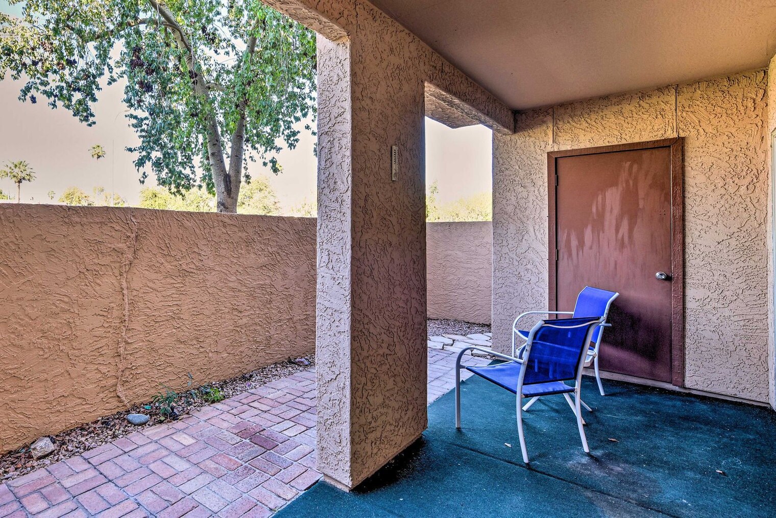 Building Photo - 602 North May-SI ID1545661P