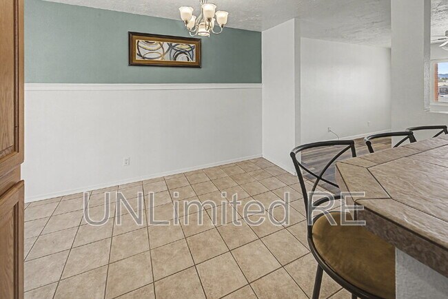 Building Photo - 2771 Typhoon Ln