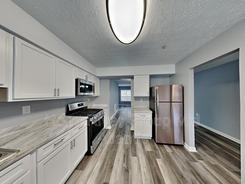 Building Photo - 5543 E Boniwood Turn