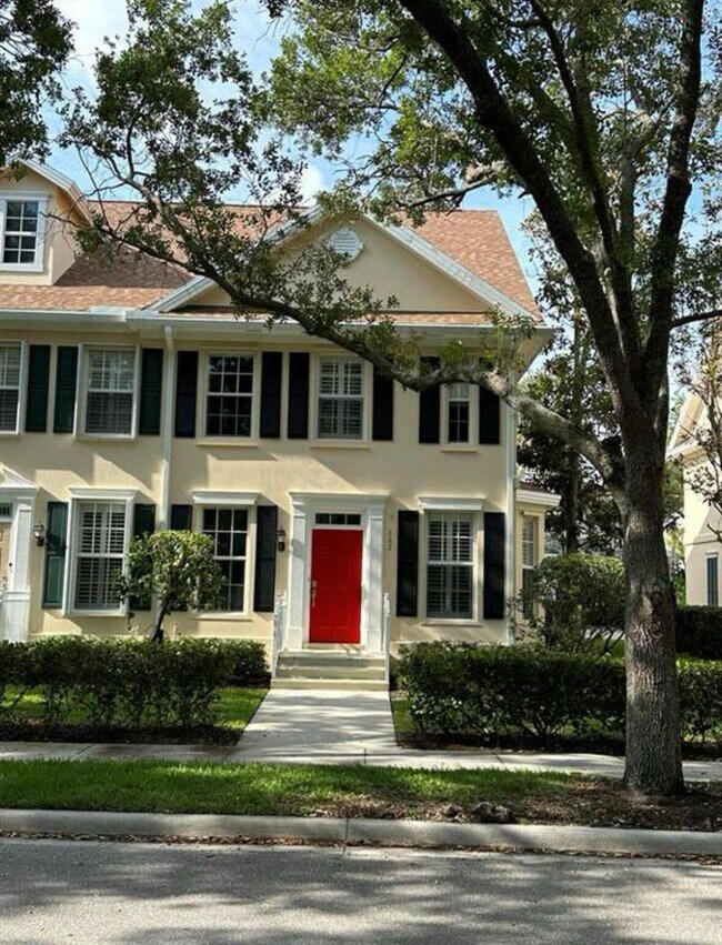 Primary Photo - 262 Iris Dr