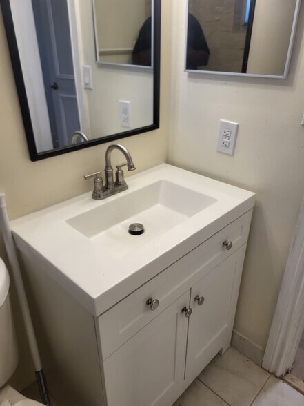 Building Photo - 116 Gardens Dr