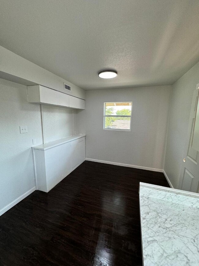 Building Photo - 152 Shadwell Dr