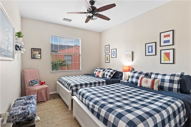 Building Photo - 11908 Izarra Way