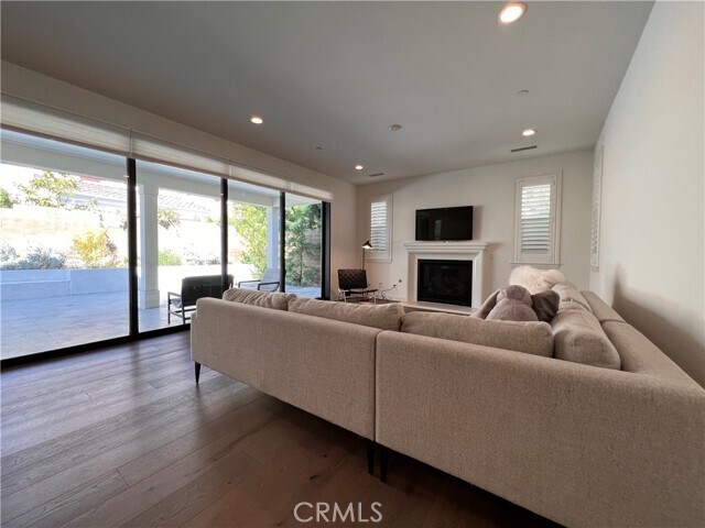 Building Photo - 105 Diamondback