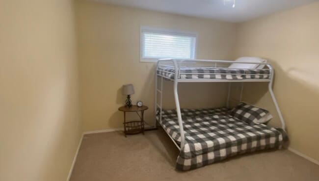 Building Photo - 134 Lake Village Ln