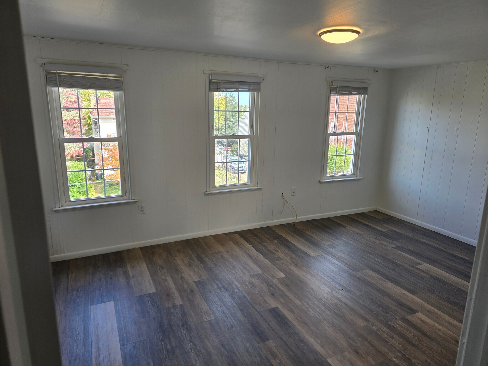 Building Photo - 362 1st Ave