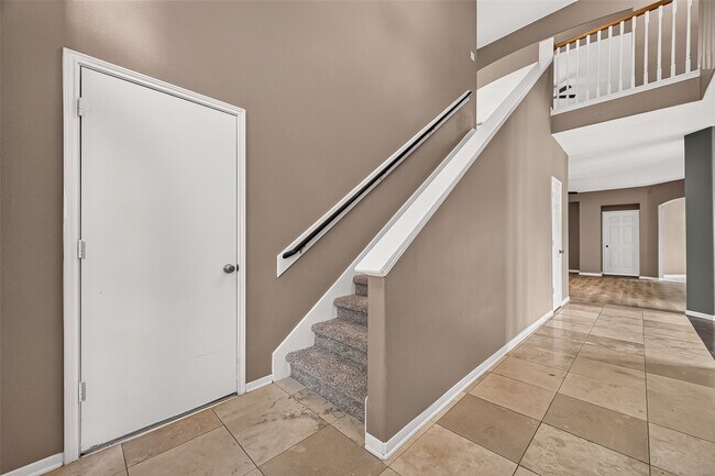 Building Photo - 14402 Barker Pelican Ct