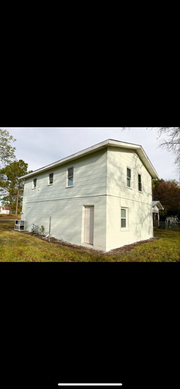 Building Photo - 103 Henry St