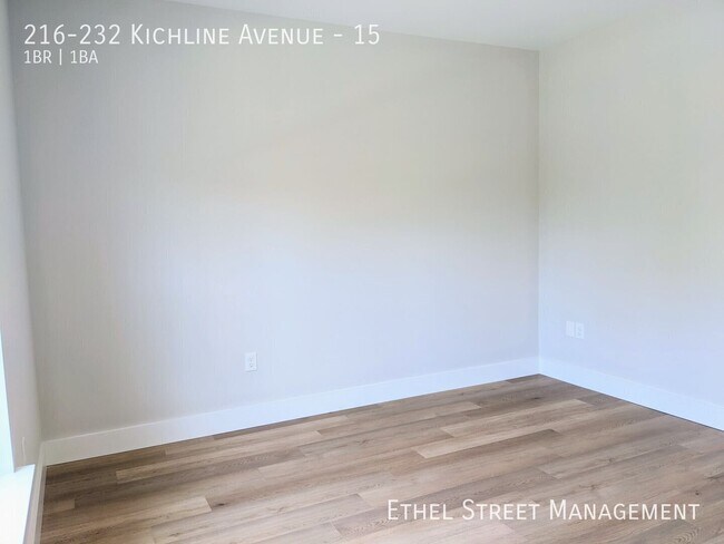 Building Photo - 216-232 Kichline Avenue-15