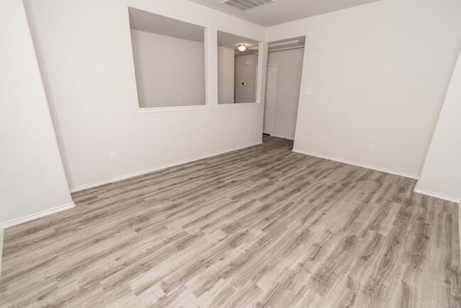 Building Photo - Treviso Gardens - 24430 Treviso Gardens Dr...