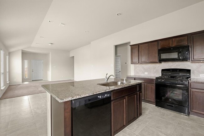 Building Photo - 5601 Respinto Dr