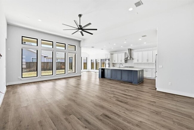 Building Photo - 9201 Spire View