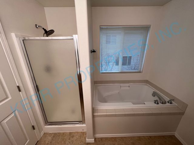 Building Photo - 4 Bd / 2.5 Bth - Central A/C - Attached Ga...