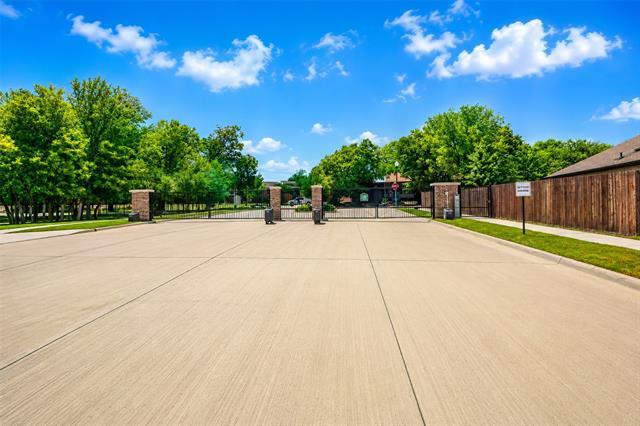 Building Photo - 8637 Spindletop Dr