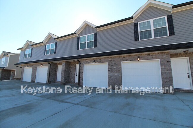 Building Photo - 1725 Manning Dr
