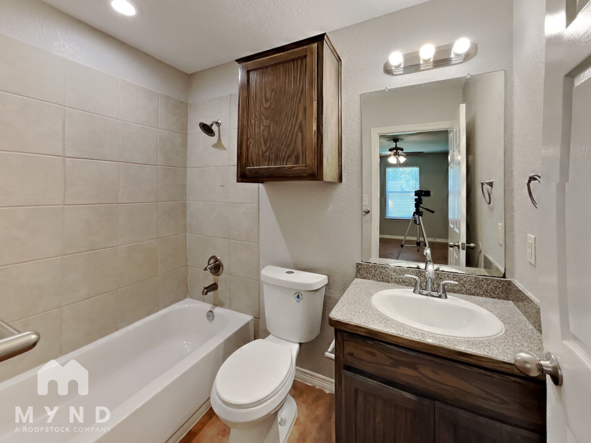 Building Photo - 230 Walnut Bend Rd