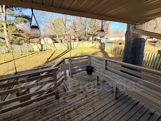 Building Photo - 1605 Dupwe Dr