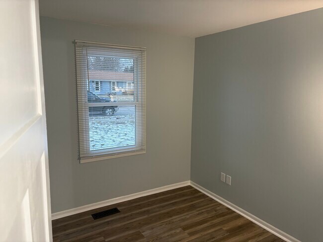 Building Photo - 8108 Newfield Dr