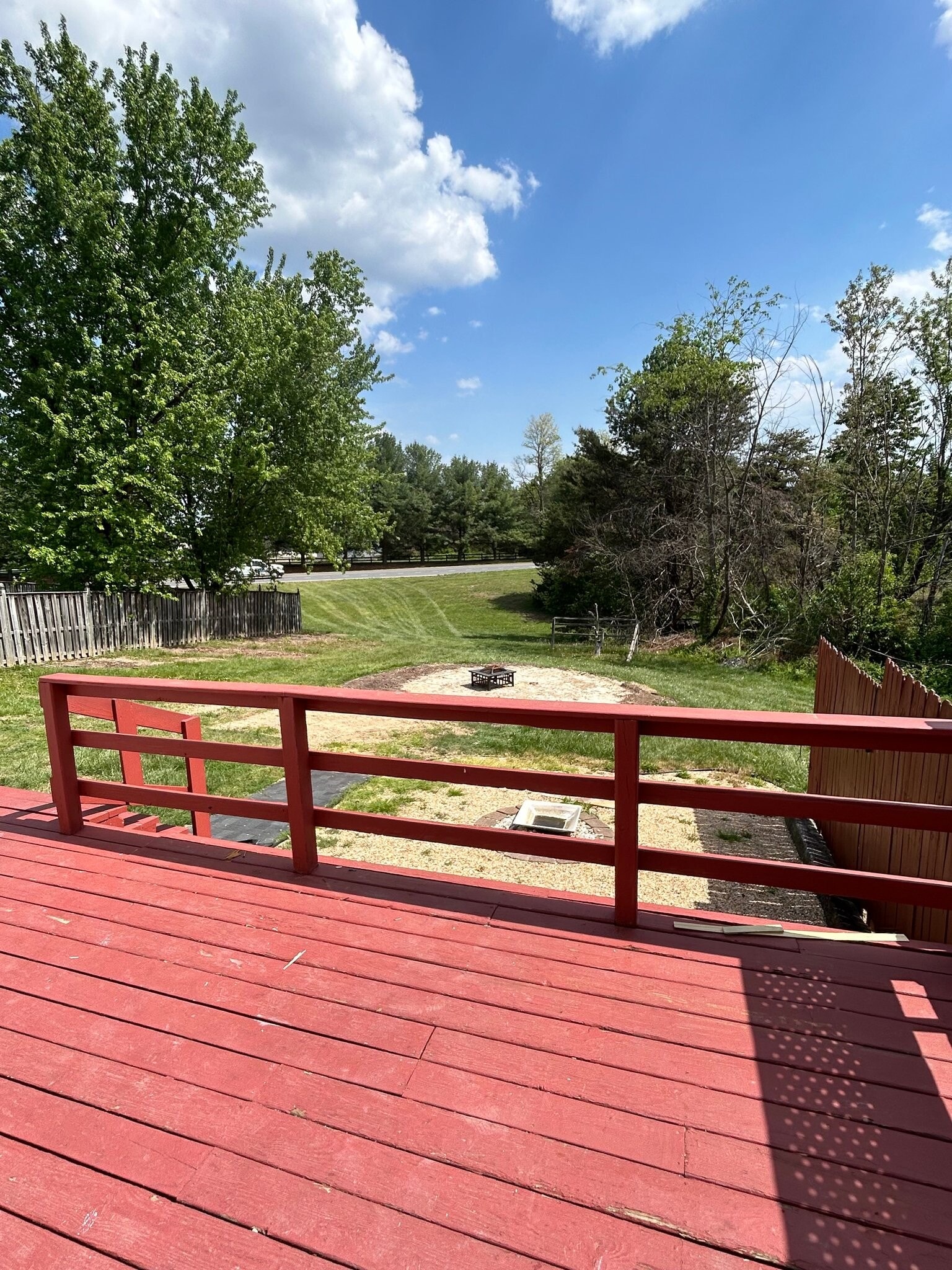 Building Photo - 121 Edgewood Dr