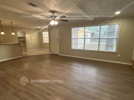 Building Photo - 16303 Fox Crossing Ln
