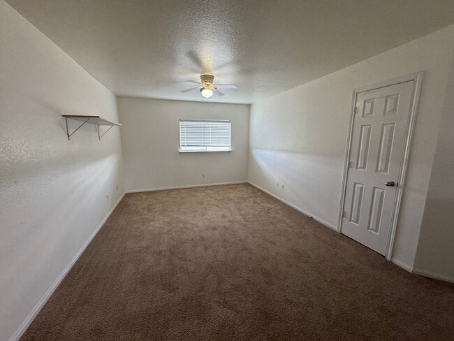 Building Photo - 6402 Taree Loop