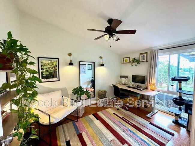 Building Photo - 3452 Lockwood Dr