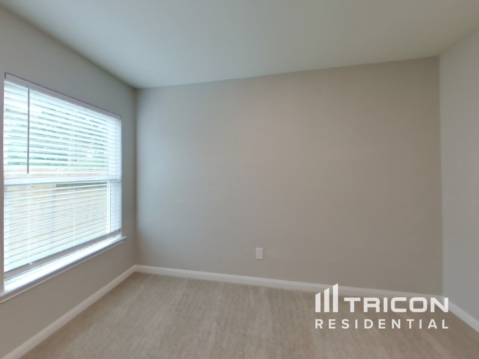 Building Photo - 23091 Bellini Dr