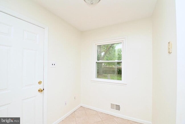 Building Photo - 13703 Pennsboro Dr