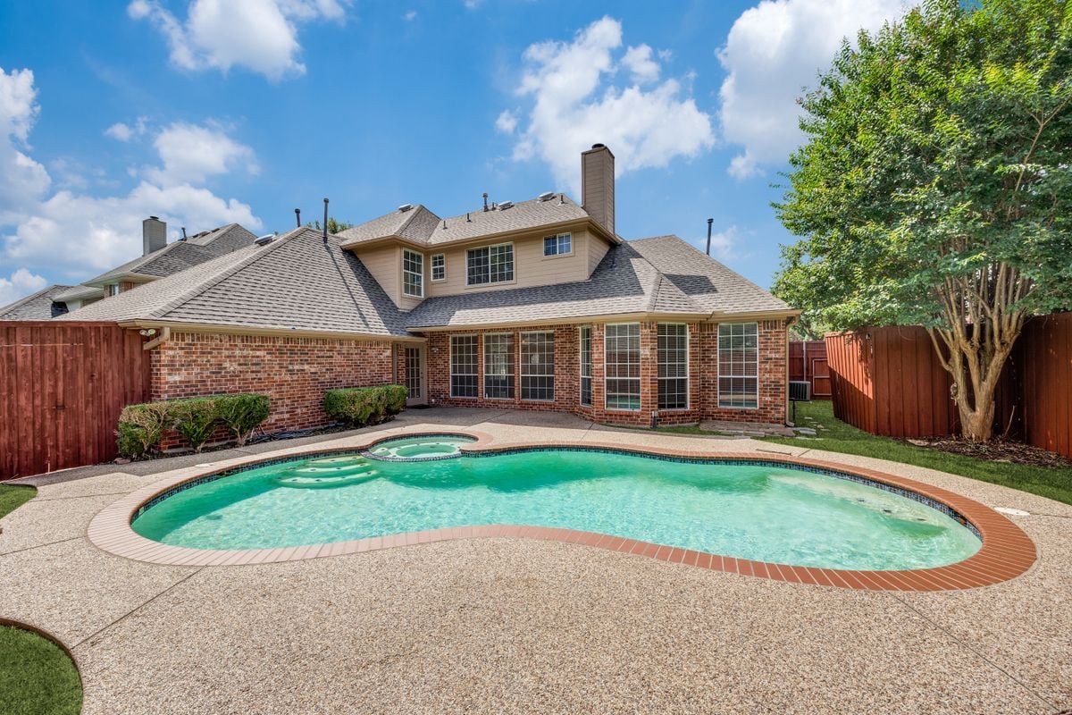 Building Photo - 2129 Argyle Dr
