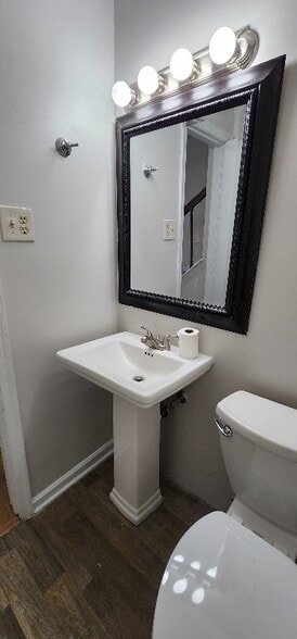 Building Photo - 1047 Old Denbigh Blvd