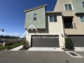 Building Photo - 2444 Arena Blvd