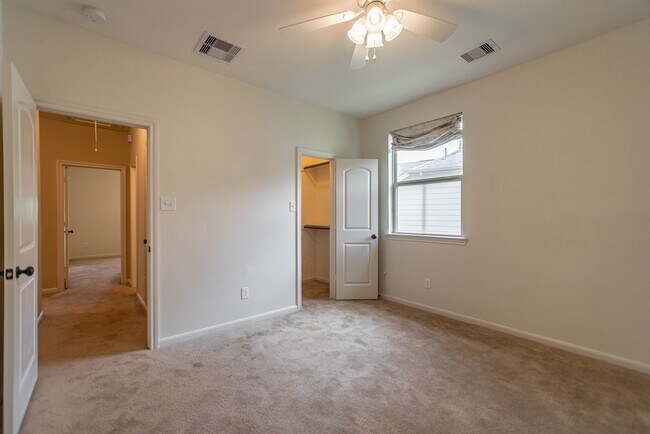 Building Photo - 74 S Sawbridge Cir